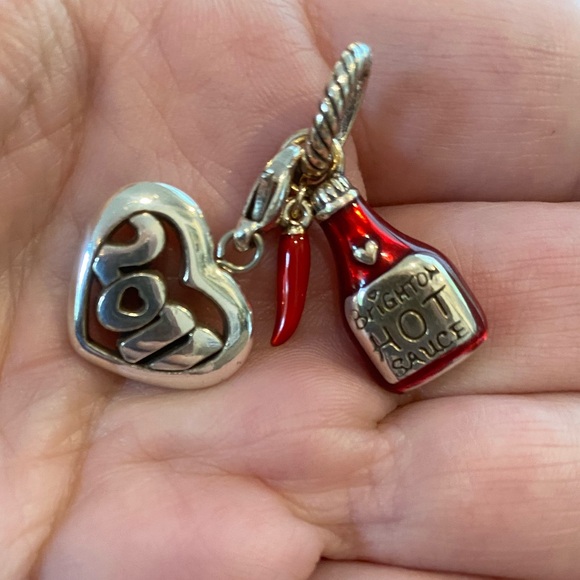 🌸Brighton Hot Sauce Charm /2011 - Picture 2 of 5